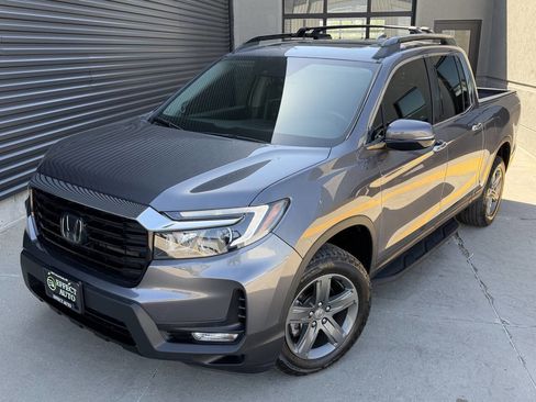 Used 2023 Honda Ridgeline RTL-E image 2