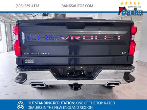 Used 2022 Chevrolet Silverado 1500 LT w/ Z71 Off-Road Package image 6