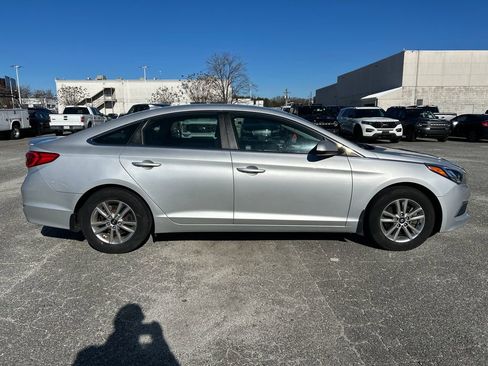 Used 2017 Hyundai Sonata SE image 7
