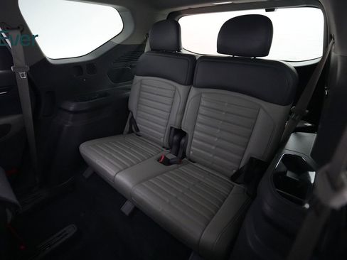 Used 2024 Kia EV9 Land AWD/4WD image 25