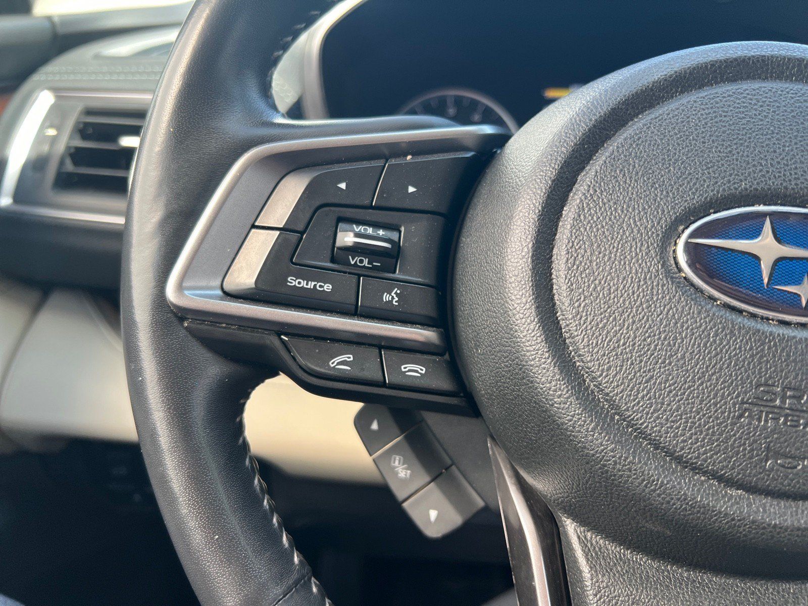 Used 2019 Subaru Ascent Touring w/ Popular Package #2A AWD/4WD image 27