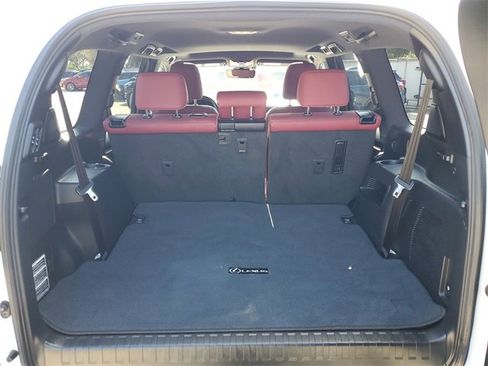 Used 2022 Lexus GX 460 Premium image 10