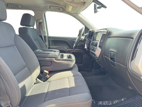 Used 2018 GMC Sierra 1500 SLE w/ SLE Value Package AWD/4WD image 17