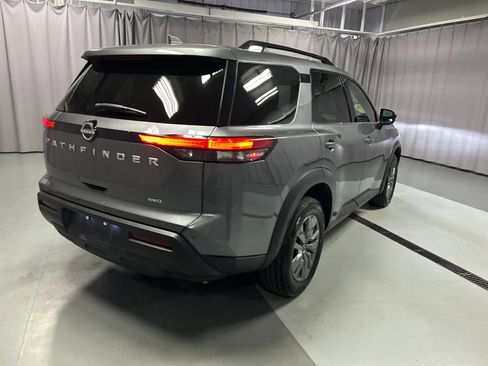 Used 2025 Nissan Pathfinder SV AWD/4WD image 7