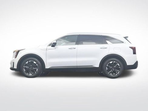 Used 2024 Kia Sorento S image 38