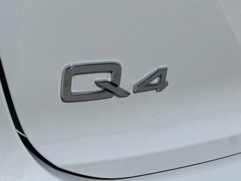 Used 2023 Audi Q4 e-tron Premium Plus w/ Premium Plus RWD image 28