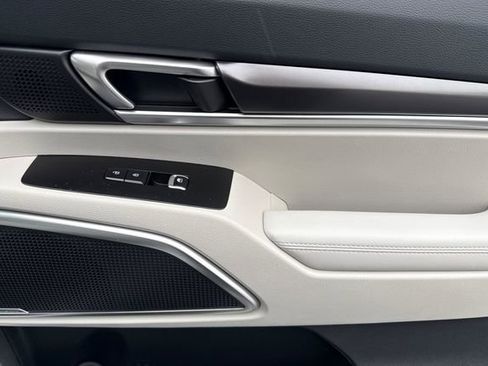 New 2025 Kia Telluride S image 21