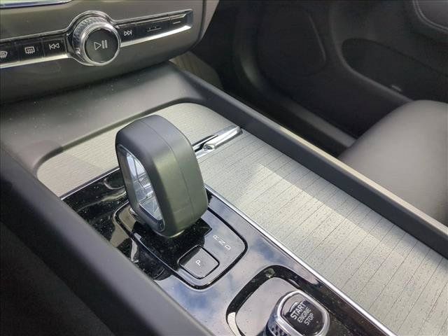 Used 2025 Volvo XC60 T8 Plus w/ Protection Package Premier AWD/4WD image 10