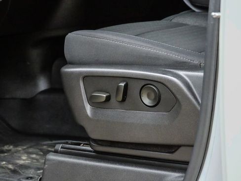 Used 2024 GMC Sierra 2500 SLE w/ SLE Convenience Package AWD/4WD image 26