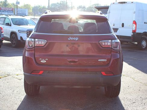 Used 2022 Jeep Compass Latitude AWD/4WD image 8