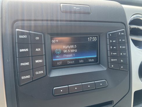 Used 2014 Ford F150 XLT w/ XLT Chrome Package image 26