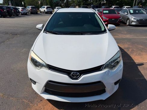 Used 2016 Toyota Corolla LE FWD image 2