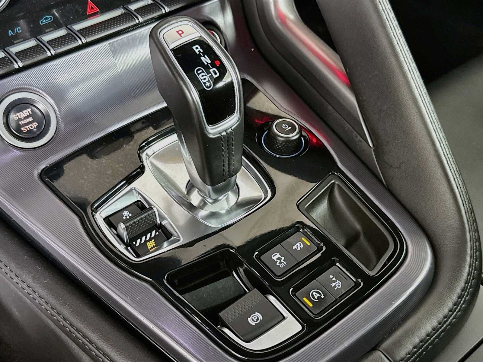 Used 2023 Jaguar F-TYPE R AWD/4WD image 18
