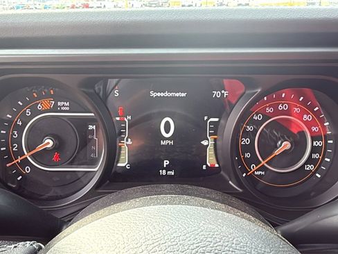 New 2026 Jeep Wrangler Rubicon w/ Technology Group image 16