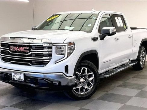 Used 2026 GMC Sierra 1500 SLT w/ SLT Premium Package AWD/4WD image 12