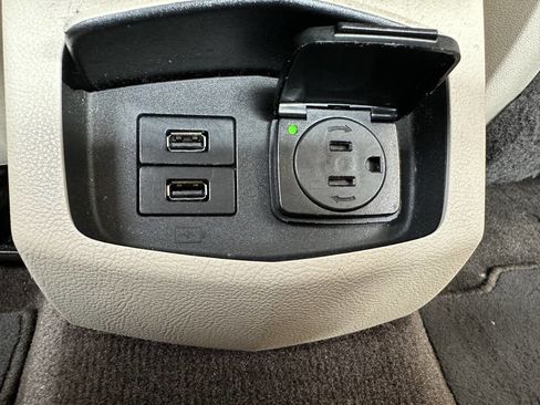 Used 2017 Lincoln MKZ Reserve w/ Technology Package image 39