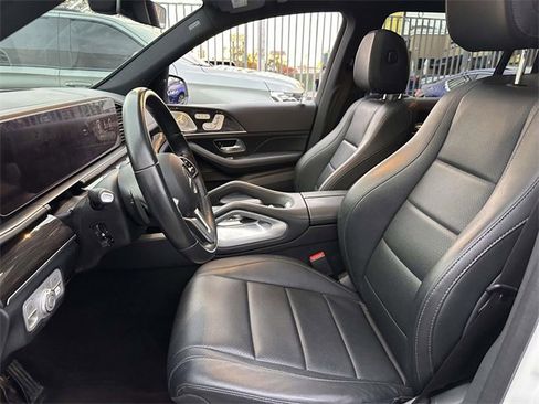 Used 2022 Mercedes-Benz GLS 450 4MATIC image 18