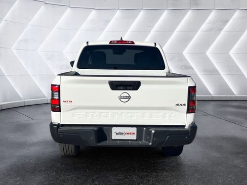 Used 2024 Nissan Frontier S w/ Technology Package image 5