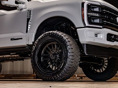 Used 2026 Ford F250 Platinum image 16