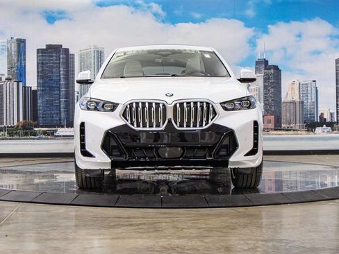 Used 2026 BMW X6 xDrive40i image 3