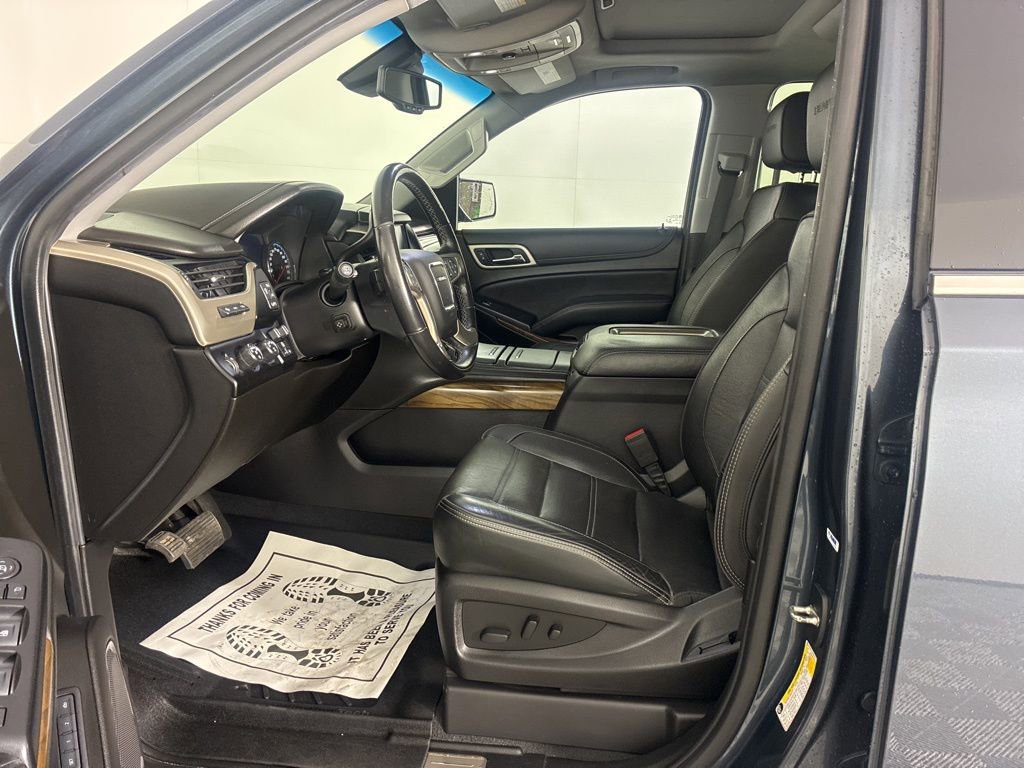 Used 2019 GMC Yukon Denali w/ Open Road Package AWD/4WD image 11
