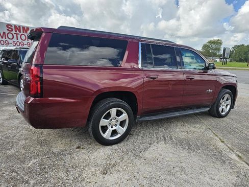 Used 2016 Chevrolet Suburban LT w/ Texas Edition Package image 10
