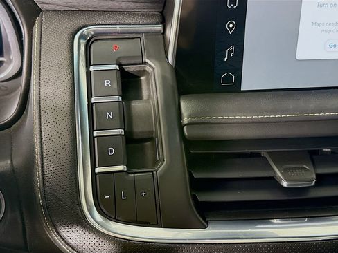 Used 2023 GMC Yukon SLT image 16