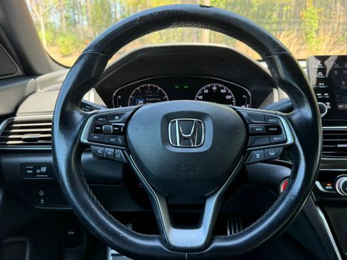 Used 2018 Honda Accord Sport image 24