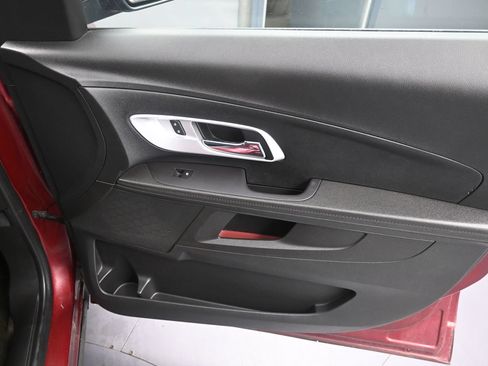 Used 2017 Chevrolet Equinox LT FWD image 13