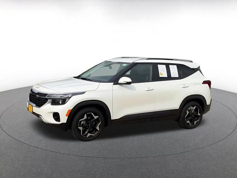 Used 2025 Kia Seltos S FWD image 8