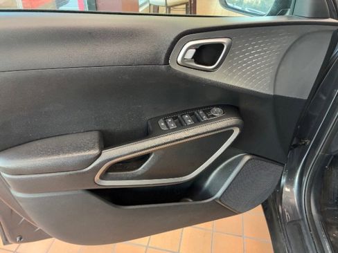 Used 2023 Kia Soul LX w/ Option Group 015 image 15
