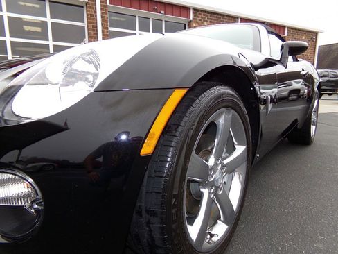 Used 2007 Pontiac Solstice Convertible w/ Premium Package image 6