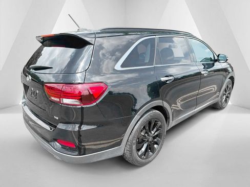 Used 2020 Kia Sorento S FWD image 7