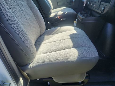 New 2025 GMC Savana 2500 Extended w/ Enhanced Convenience Package RWD image 10
