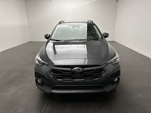 Used 2024 Subaru Crosstrek 2.0i Premium AWD/4WD image 3