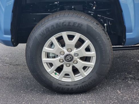 New 2026 Toyota Tacoma SR5 image 5