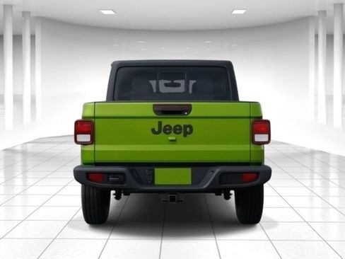 New 2025 Jeep Gladiator Sport image 7