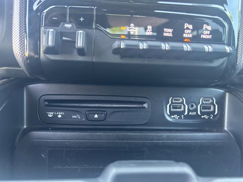 Used 2019 RAM 1500 Limited AWD/4WD image 28