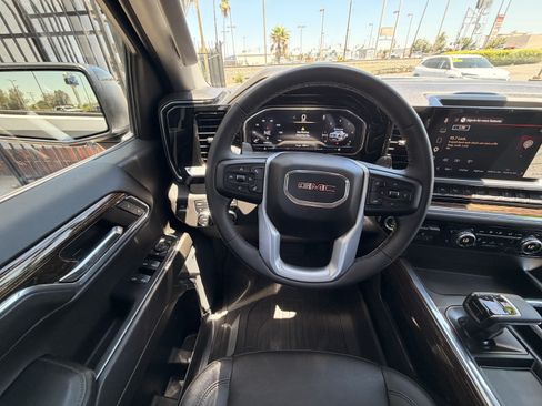 Used 2023 GMC Sierra 1500 Elevation w/ Elevation Premium Package AWD/4WD image 9