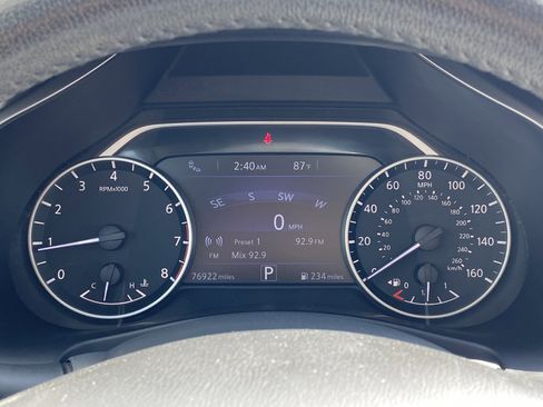 Used 2016 Nissan Murano Platinum w/ Platinum Technology Package image 11