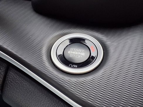 New 2025 Jeep Grand Cherokee L Laredo w/ Luxury Tech Group I image 16