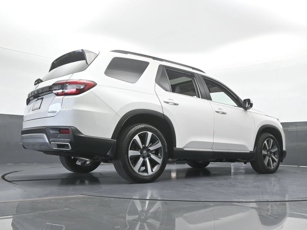 Used 2025 Honda Pilot Touring image 66