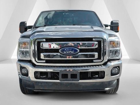 Used 2014 Ford F250 Lariat w/ Lariat Interior Package AWD/4WD image 2