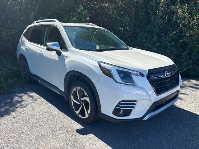 Used 2022 Subaru Forester Touring w/ Popular Package #2 AWD/4WD image 2