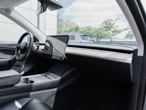 Used 2022 Tesla Model Y Performance AWD/4WD image 23