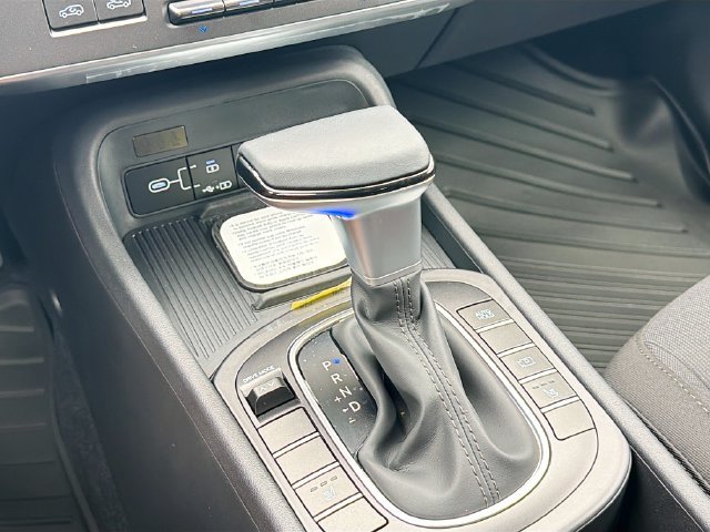 New 2027 Hyundai Kona SEL Sport FWD image 16