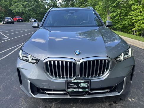 Used 2024 BMW X5 xDrive40i w/ Premium Package AWD/4WD image 10