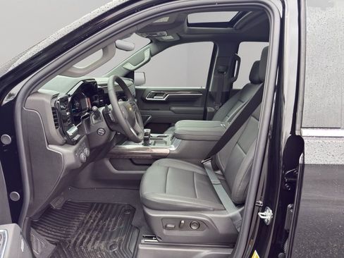 New 2026 Chevrolet Silverado 1500 LTZ w/ LTZ Premium Package image 11