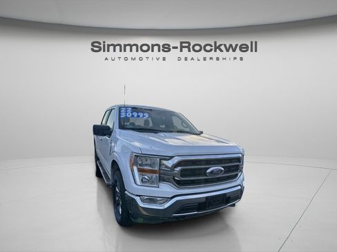 Used 2022 Ford F150 XLT w/ XTR Package image 2