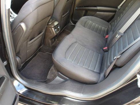 Used 2015 Ford Fusion SE FWD image 24